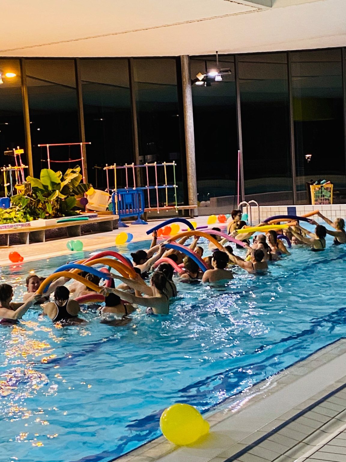 piscine tours aquagym